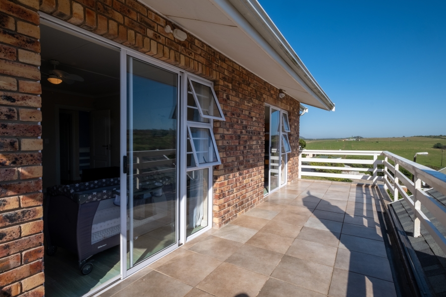 4 Bedroom Property for Sale in Cosy Corner Eastern Cape